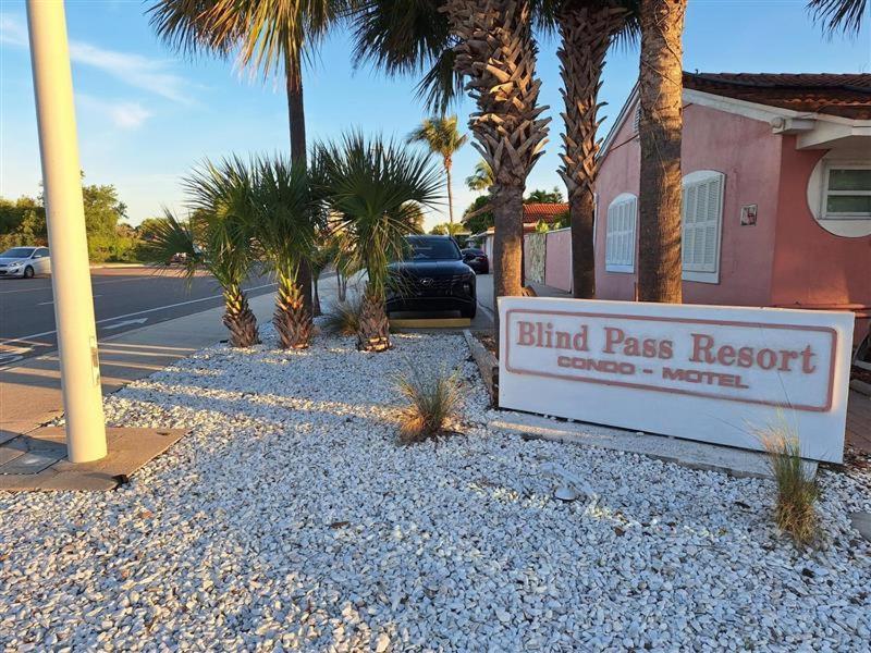 Blind Pass Resort Motel St. Pete Beach Exterior foto